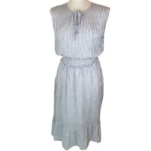 Chelsea & Theodore Sz XS Smocked Peasant Flare Maxi Dress Sleeveless Floral Blue